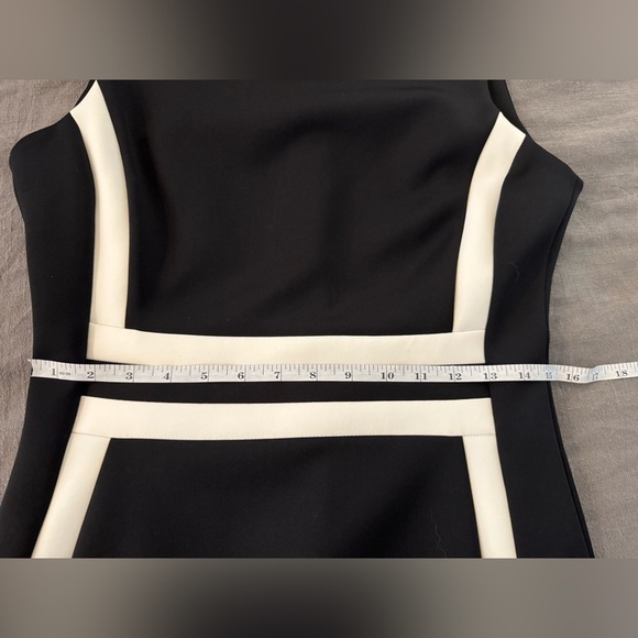 NWT Calvin Klein Women’s Colorblock Scuba Sheath Dress in Black & White Size 10 - Picture 6 of 7